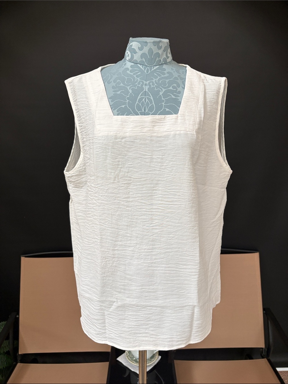 Classic Square Neck White Linen-Blend Tank Top